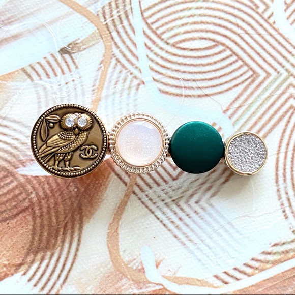 Handmade Design Button Hairpin - Owl - Picture 1 of 3